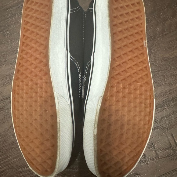 Vans Authentic Shoe. Size 7. Color Black. - Picture 3 of 15